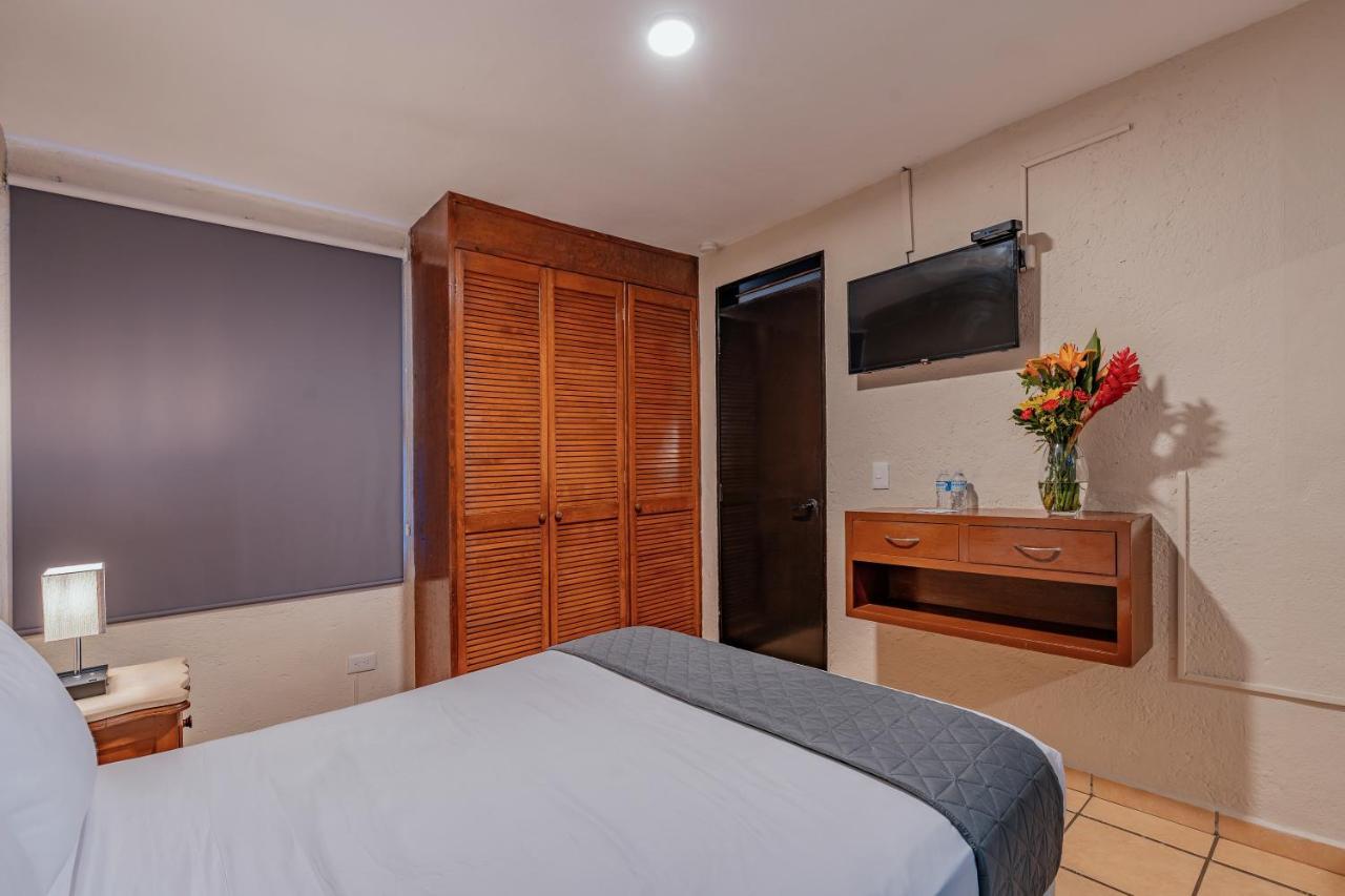 Hotel Brisas 5A Av, بلايا ديل كارمن المظهر الخارجي الصورة