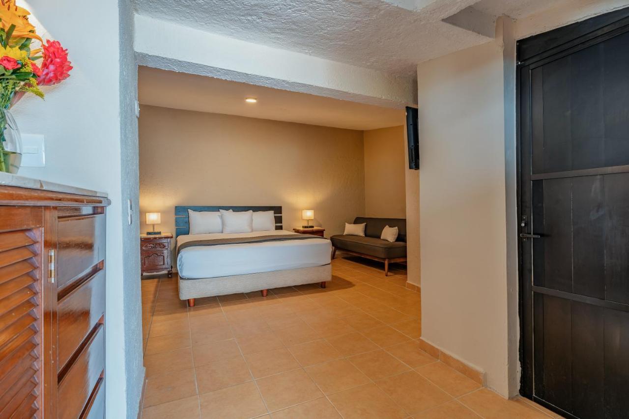 Hotel Brisas 5A Av, بلايا ديل كارمن المظهر الخارجي الصورة