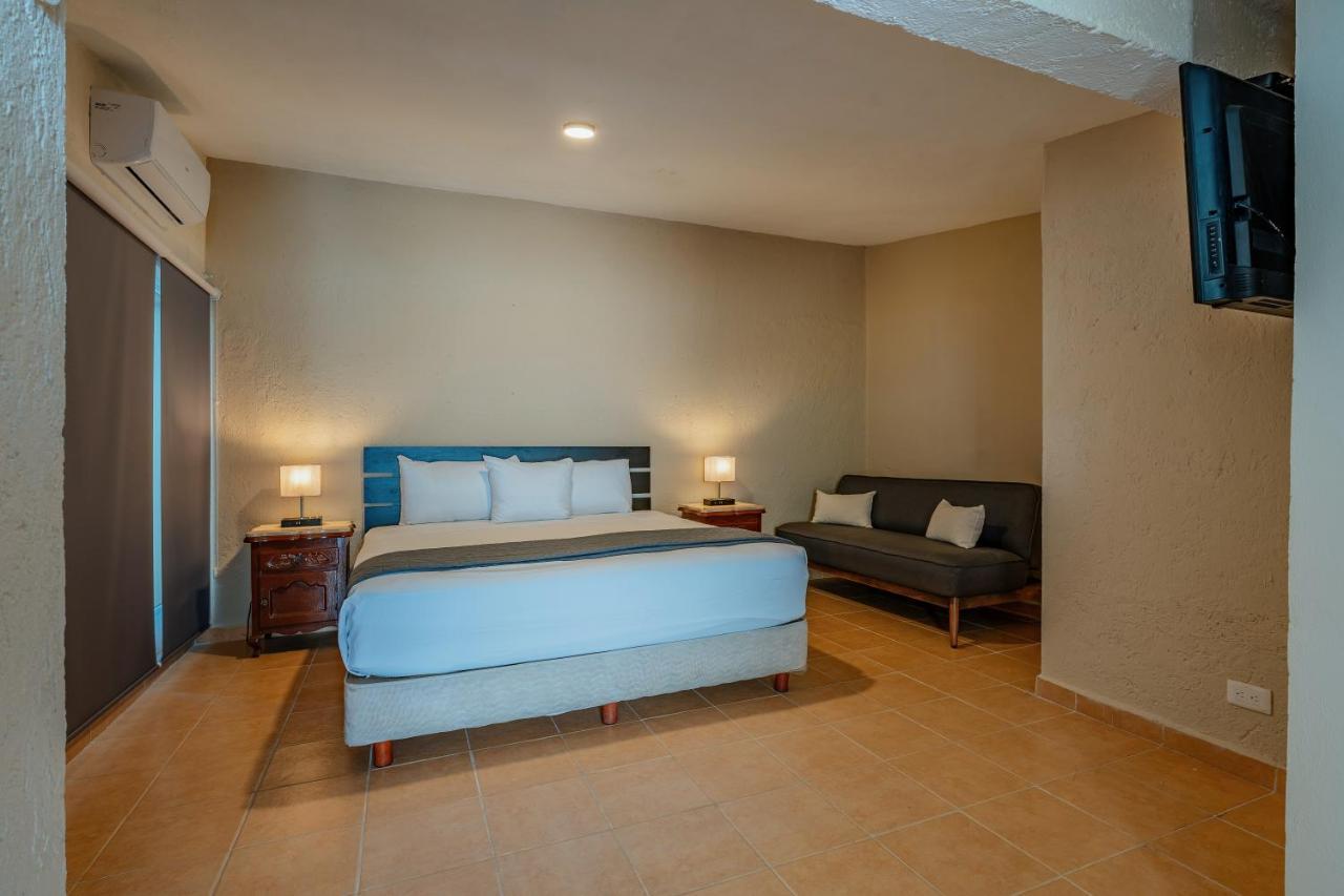 Hotel Brisas 5A Av, بلايا ديل كارمن المظهر الخارجي الصورة