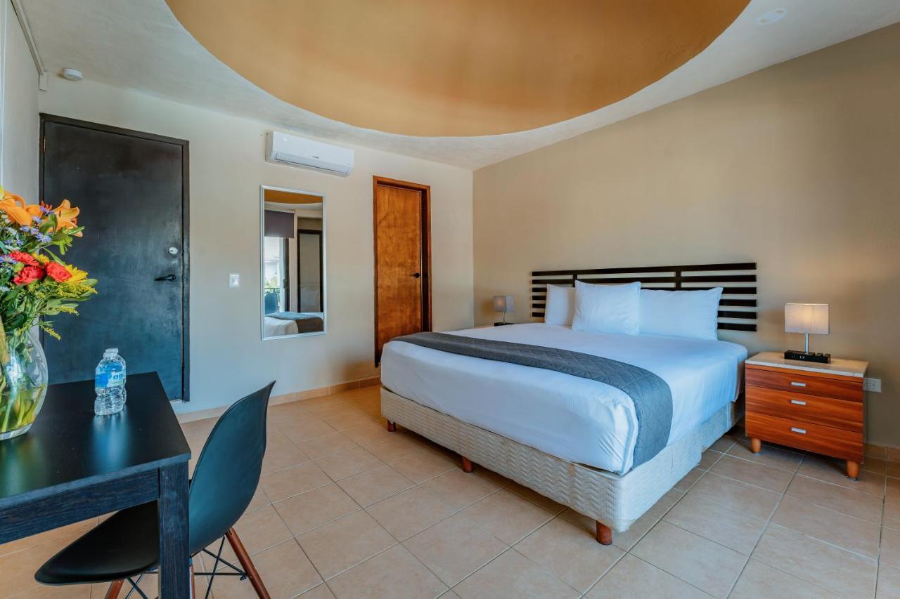 Hotel Brisas 5A Av, بلايا ديل كارمن المظهر الخارجي الصورة