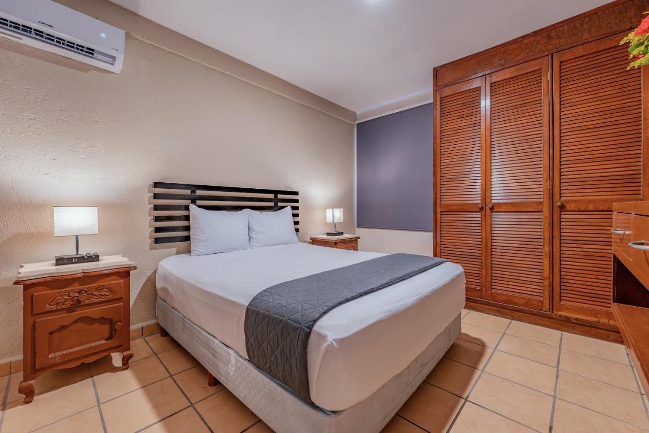 Hotel Brisas 5A Av, بلايا ديل كارمن المظهر الخارجي الصورة