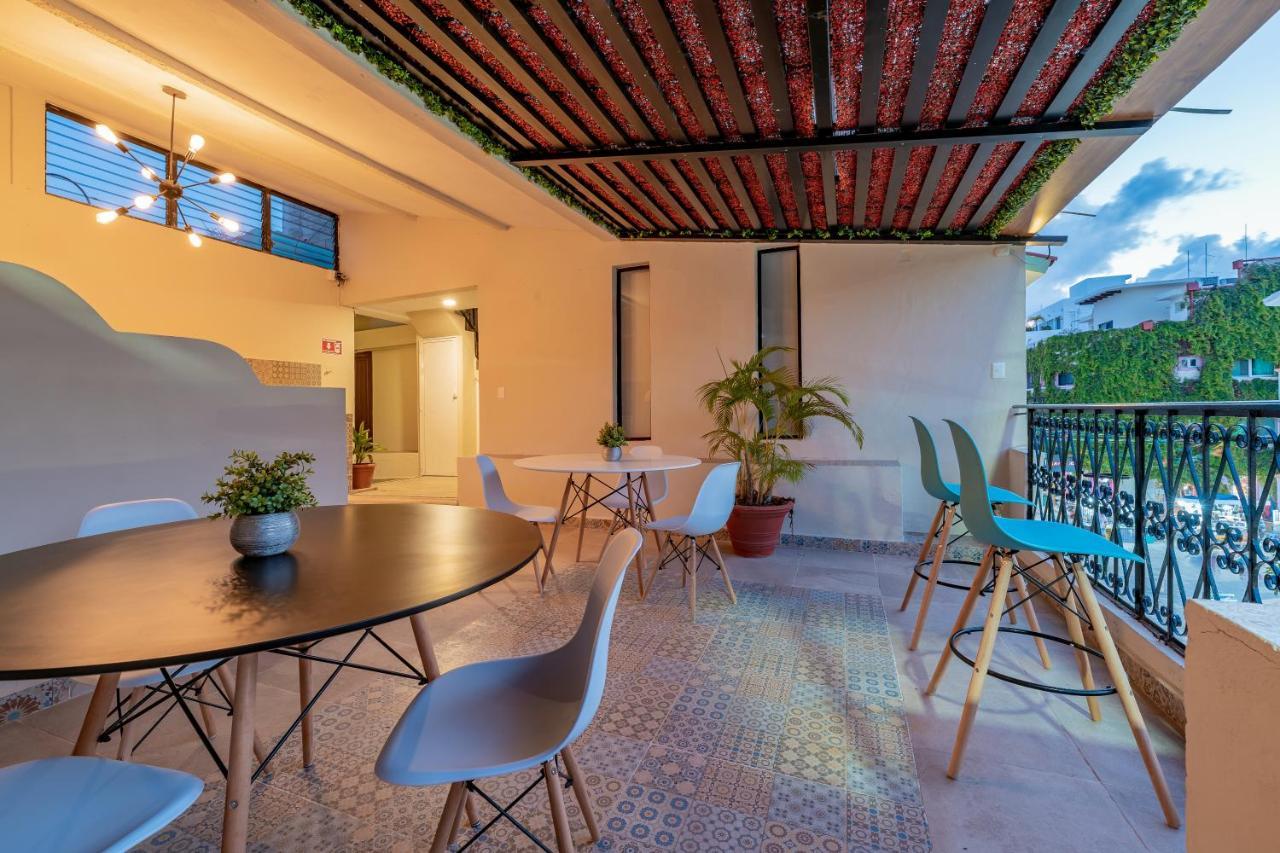 Hotel Brisas 5A Av, بلايا ديل كارمن المظهر الخارجي الصورة