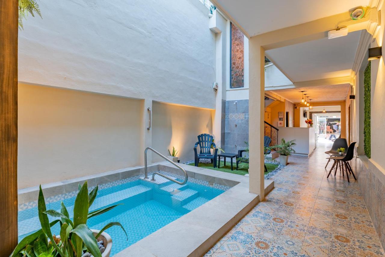 Hotel Brisas 5A Av, بلايا ديل كارمن المظهر الخارجي الصورة